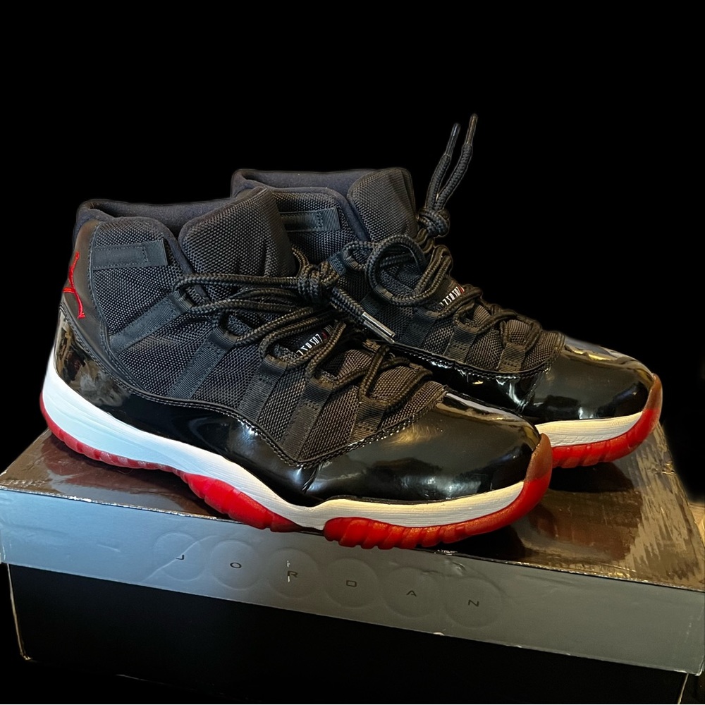 Jordan Athletic Shoes Black with Red Soles